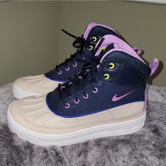 Nike ACG Woodside 2 High Boots • Sold Out Colorway • Size 5.5 Youth / 7 Women - Picture 8 of 15